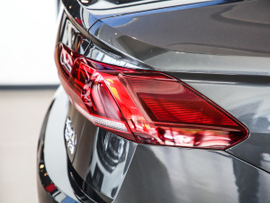 2021200TSI DSGӢ ^