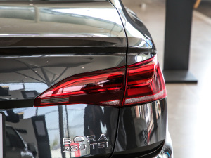 2021200TSI DSGӢ ^