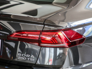 2021200TSI DSGӢ ^