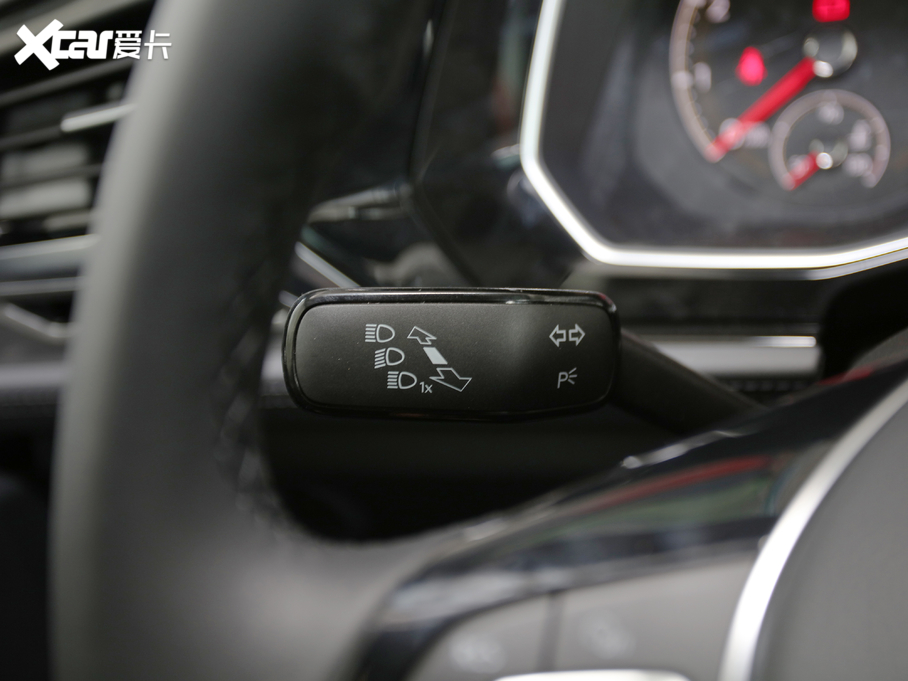 2021v 200TSI DSGm(lin)