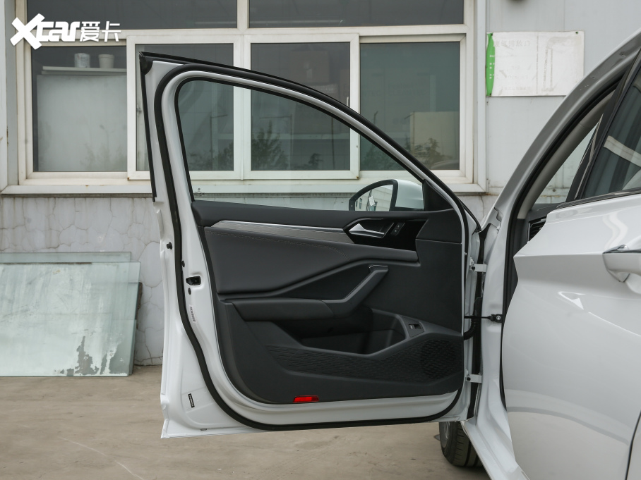 2021v 200TSI քm(lin)