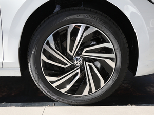 2021款280TSI DSG豪华智联版 轮圈