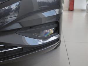 2021款200TSI DSG舒适智联版 前雾灯