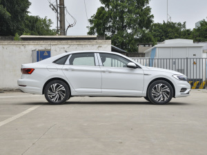 2021款200TSI DSG超越版 整体外观