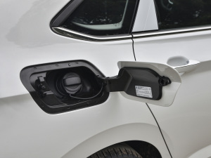 2021款200TSI DSG超越版 油箱盖