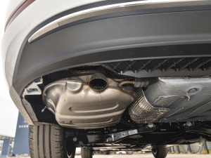 2021款200TSI DSG超越版 排气管