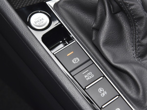 2021280TSI DSG׿Խ v܇(ch)Ƅ(dng)