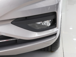 2021款280TSI DSG超越版 前雾灯
