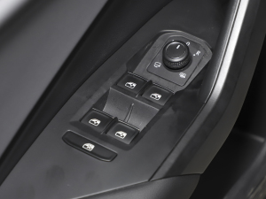 2021款280TSI DSG超越版 主驾车窗控制区	