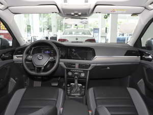 2021款280TSI DSG超越版 内饰全景