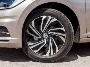 2021款200TSI 手动超越版 轮圈