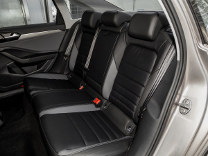 2021款200TSI 手动超越版 后排座椅
