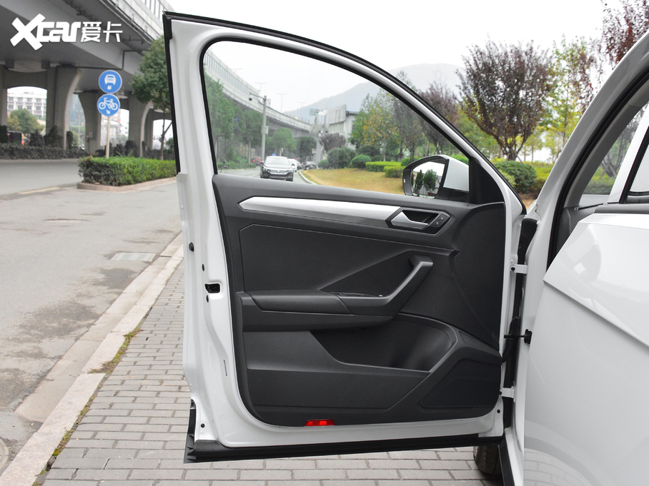 2021T-ROC̽ 280TSI DSG򌾫Ӣ