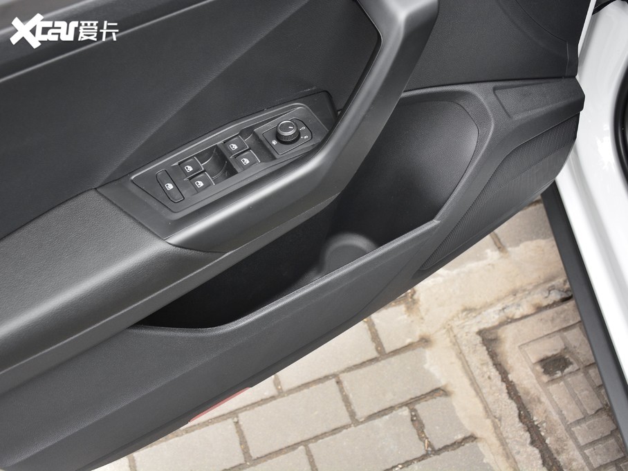 2021T-ROC̽ 280TSI DSG򌾫Ӣ