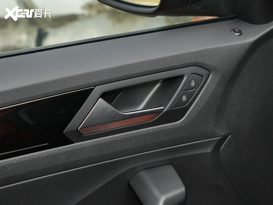 2021T-ROC̽ 280TSI DSG