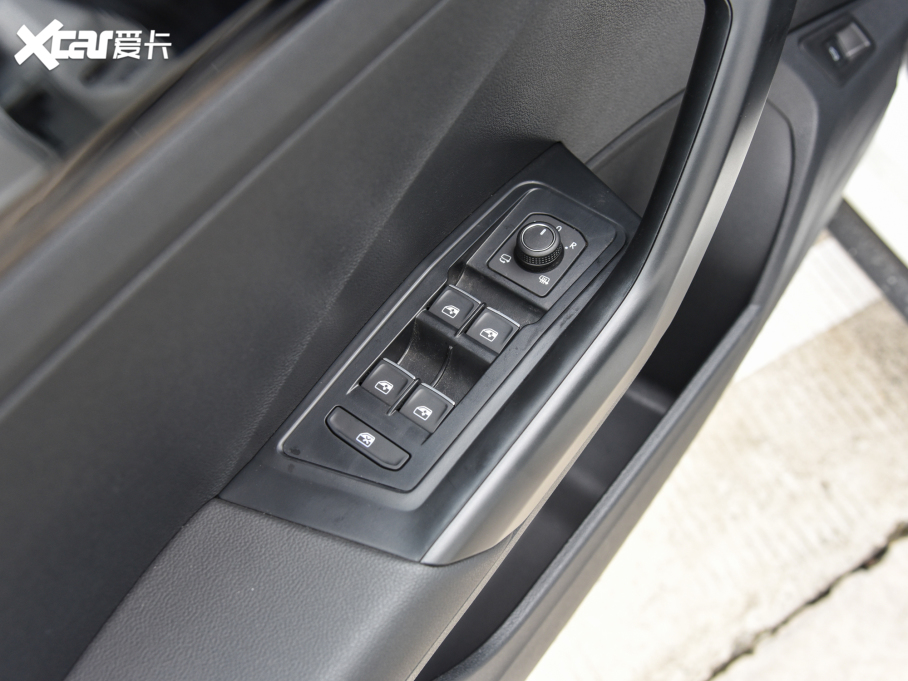 2021T-ROC̽ Ŀ 280TSI DSGA