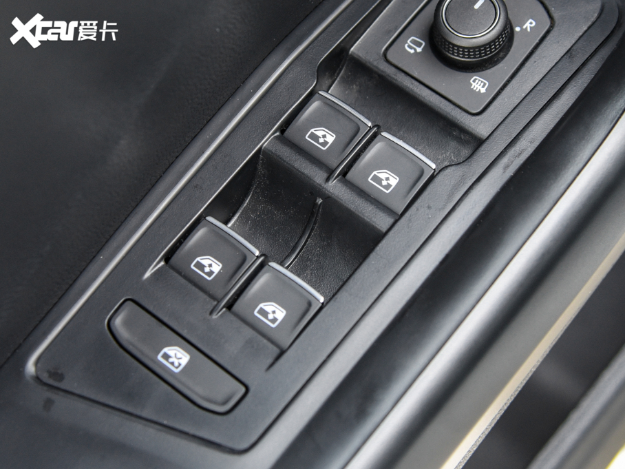 2021T-ROC̽ Ŀ 280TSI DSGA