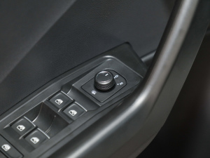 2021Ŀ 280TSI DSGR-Line Pro п؅^