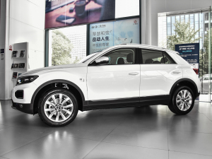 2021款改款 280TSI DSG两驱精英智联版 整体外观