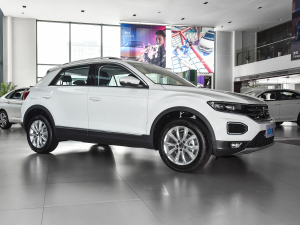 2021款改款 280TSI DSG两驱精英智联版 整体外观