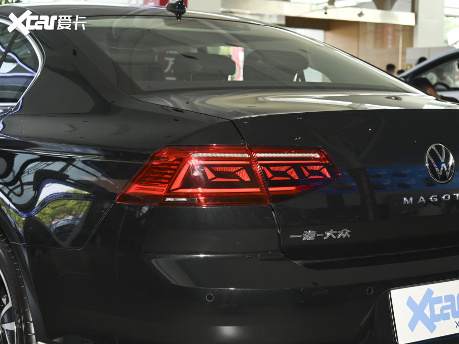 2021~v 330TSI DSG 30o