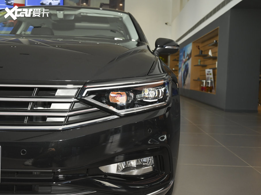 2021~v 330TSI DSG 30o