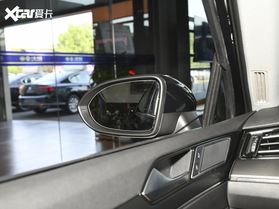 2021~v 330TSI DSG 30o