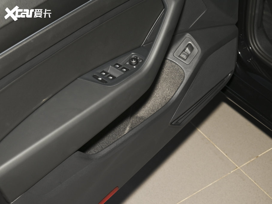 2021~v 330TSI DSG 30o