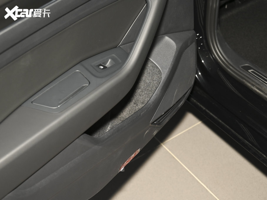 2021~v 330TSI DSG 30o