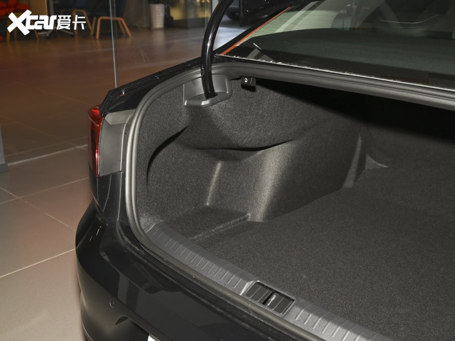 2021~v 330TSI DSG 30o