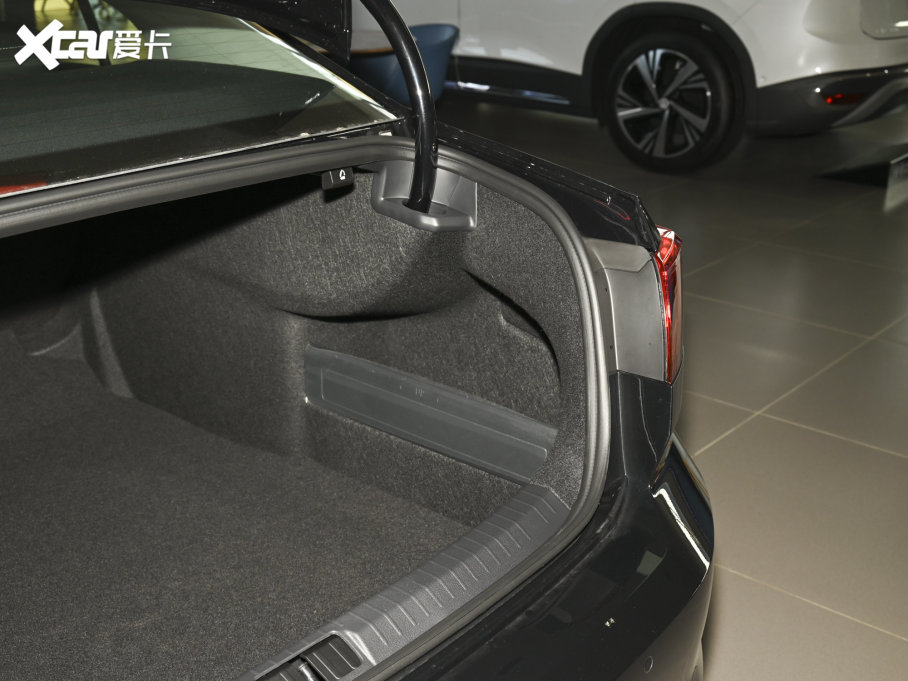 2021~v 330TSI DSG 30o