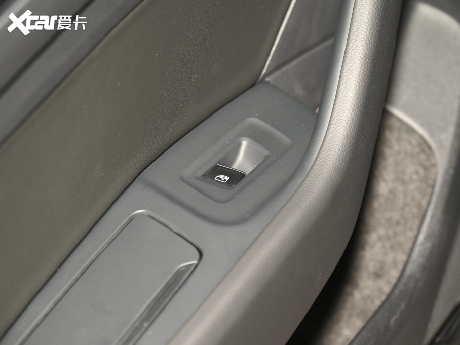 2021~v 330TSI DSG 30o(j)