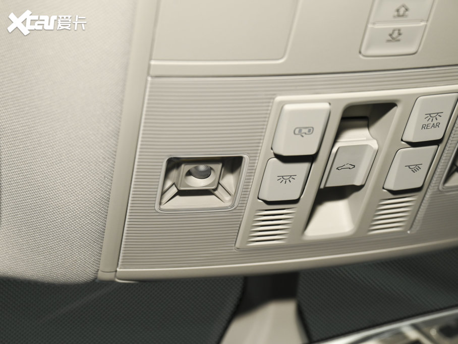 2021~v 330TSI DSG 30o