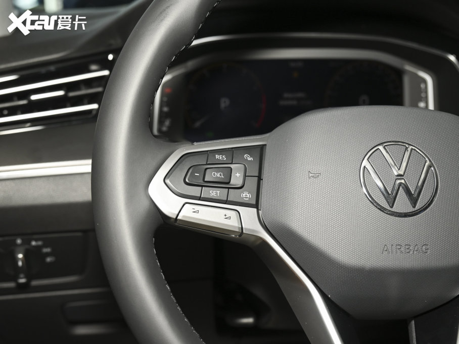 2021~v 330TSI DSG 30o(j)