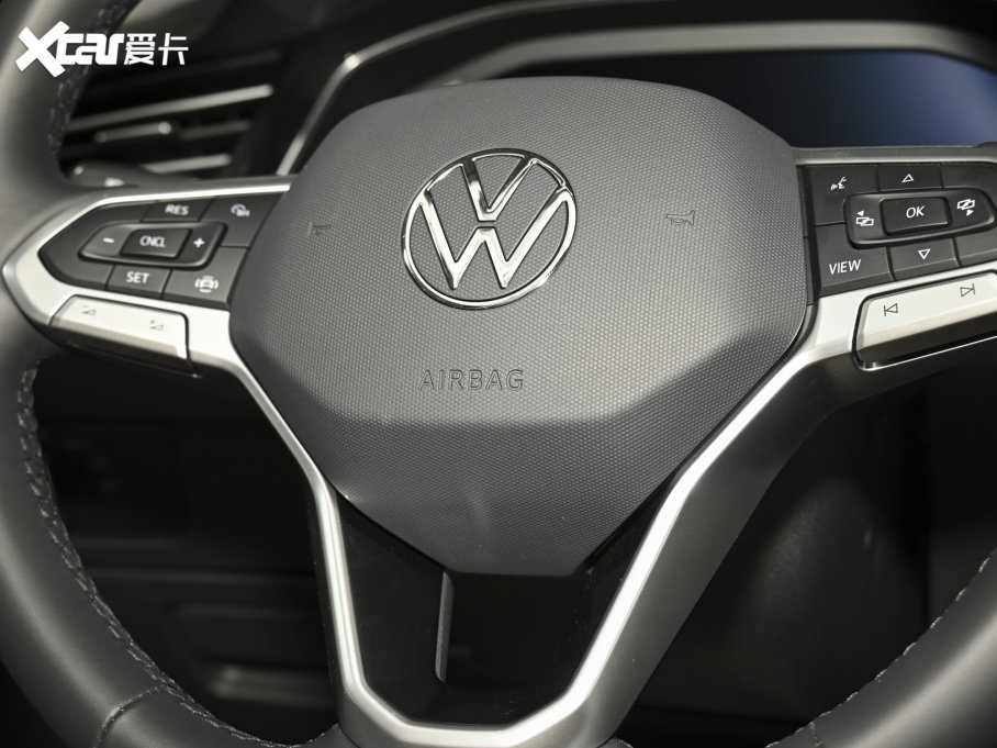 2021~v 330TSI DSG 30o