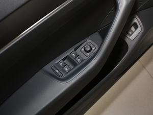 2020330TSI DSGI(lng) {܇ƅ^(q)	