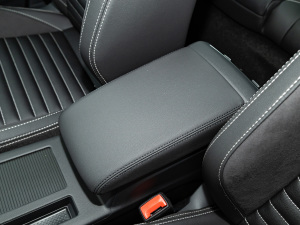 2020款280TSI DSG舒适型 中央扶手箱