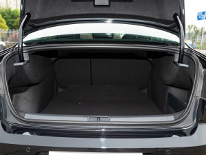2020款280TSI DSG舒适型 行李厢空间