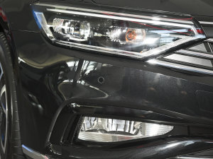 2021330TSI DSG 30o ^