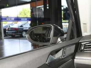 2021330TSI DSG 30o ^