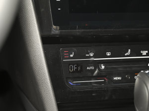 2021330TSI DSG 30o g