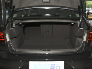 2021330TSI DSG 30o g