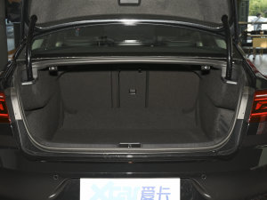 2021330TSI DSG 30o g