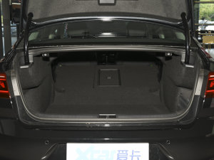 2021330TSI DSG 30o g