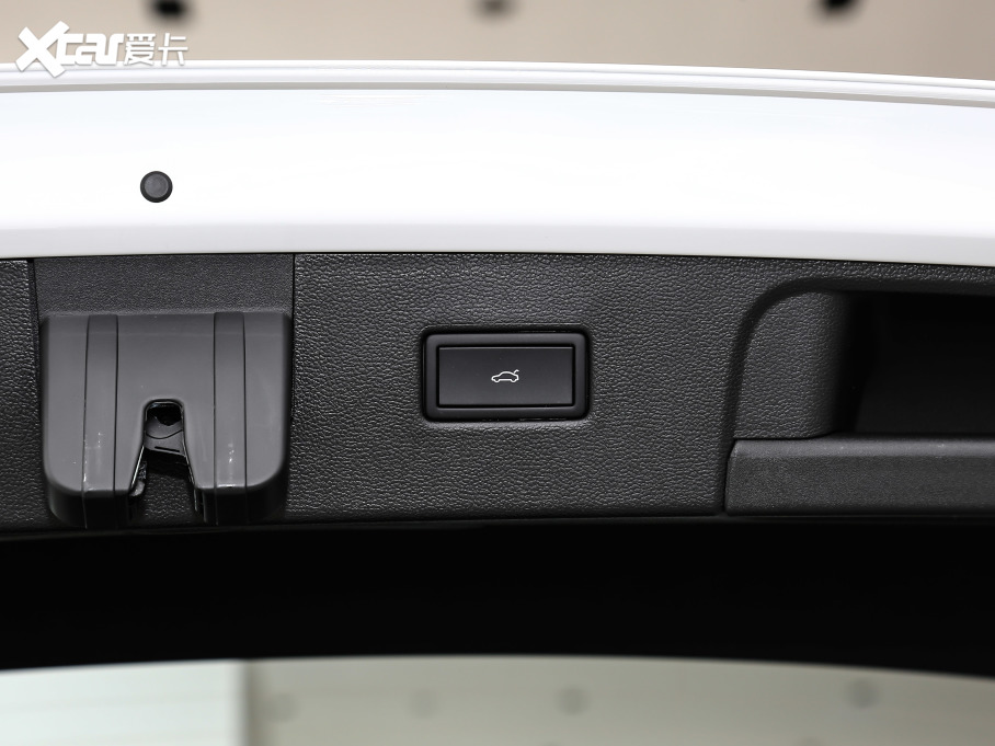 2021̽ 330TSI APlus