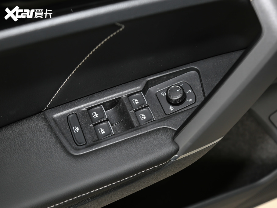 2021̽ 330TSI APlus