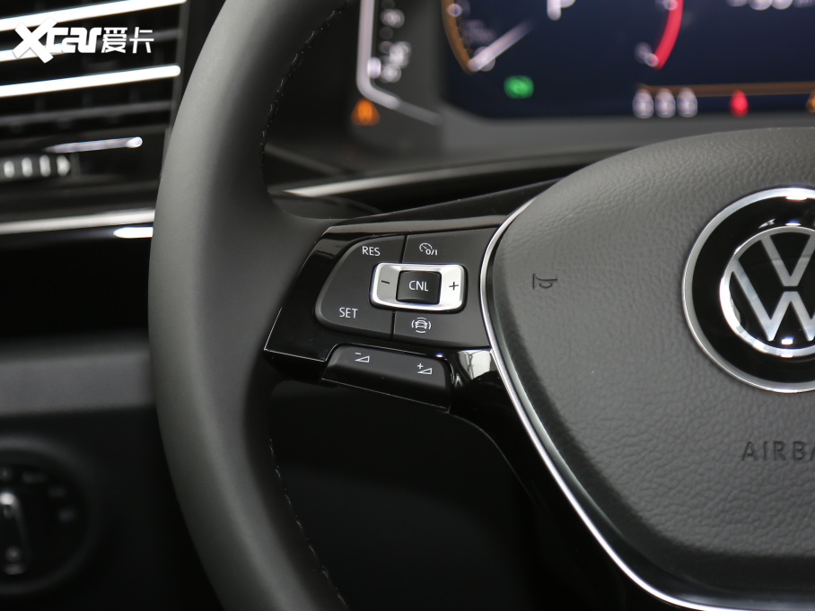 2021̽ 330TSI APlus