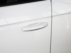 2021380TSI R-Line {T