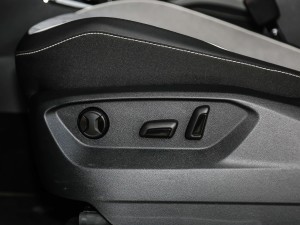 2021380TSI R-Line {{