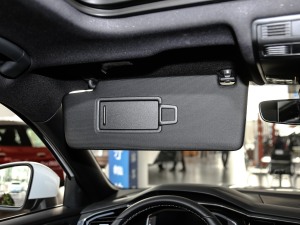 2021380TSI R-Line ꖰ壨